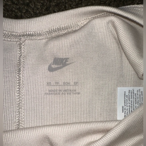 Nike Sportswear Chill Knit Tight Scoop-Back Short-Sleeve Mini-Rib Top / Size S - Picture 7 of 7